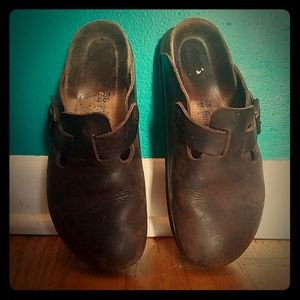 Size 38 (7.5) Birkenstock Boston